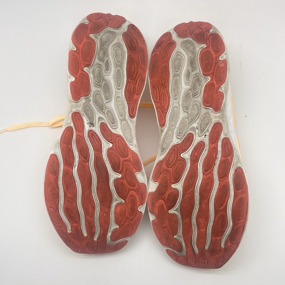 New Balance Sneakers Mens 9.5 W 11 Unisex FF 680 V8 W680LL8 Yellow Running Shoes - Picture 10 of 11